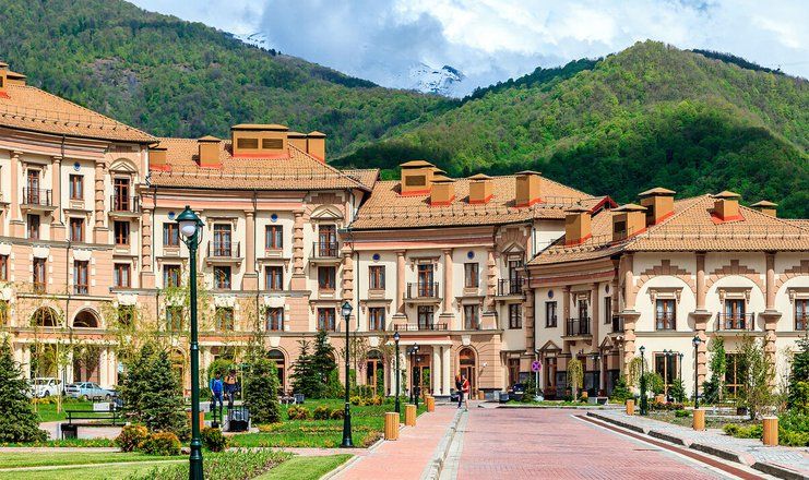 Комплекс апартаментов "Красная поляна" (бывш. "Горки Город")