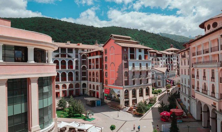 Комплекс апартаментов "Красная поляна" (бывш. "Горки Город")