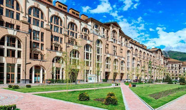 Комплекс апартаментов "Красная поляна" (бывш. "Горки Город")